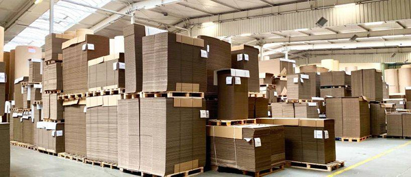 Karton klapowy pudełko 200x200x800 3W B 60 SZTUK 465 g